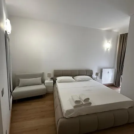 Casa Di Zoja 2 Apartament Arona